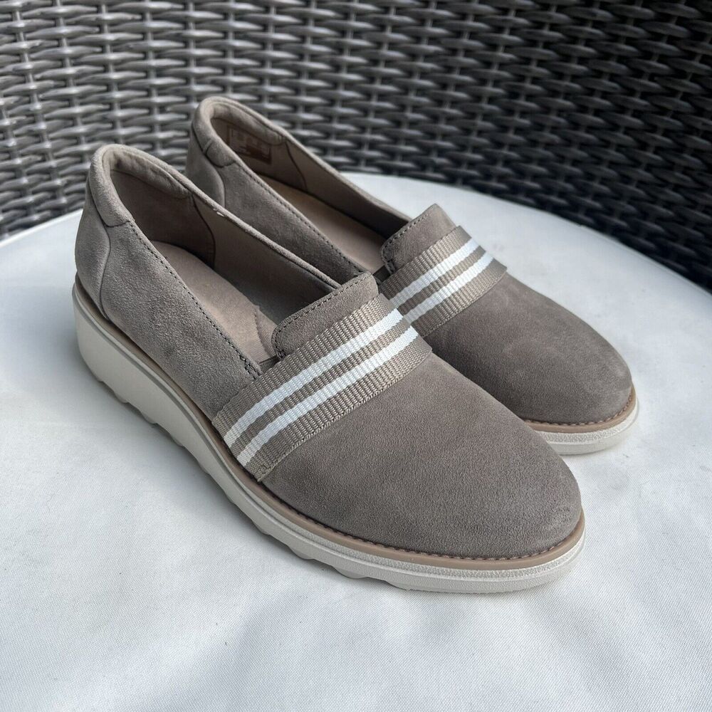 CLARKS Sharon Bay Ortholite Comfort Loafer, Sage Suede- Size 6